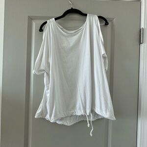 Lululemon white tshirt